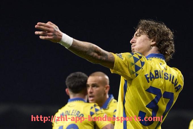 半岛体育app-阿迪达斯赞助的英超球衣品牌历史介绍